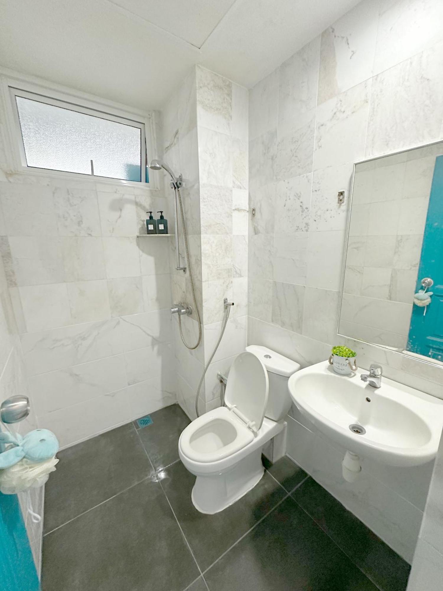 Blue Andaman Seaview Families Suite Apartment Куах Екстер'єр фото